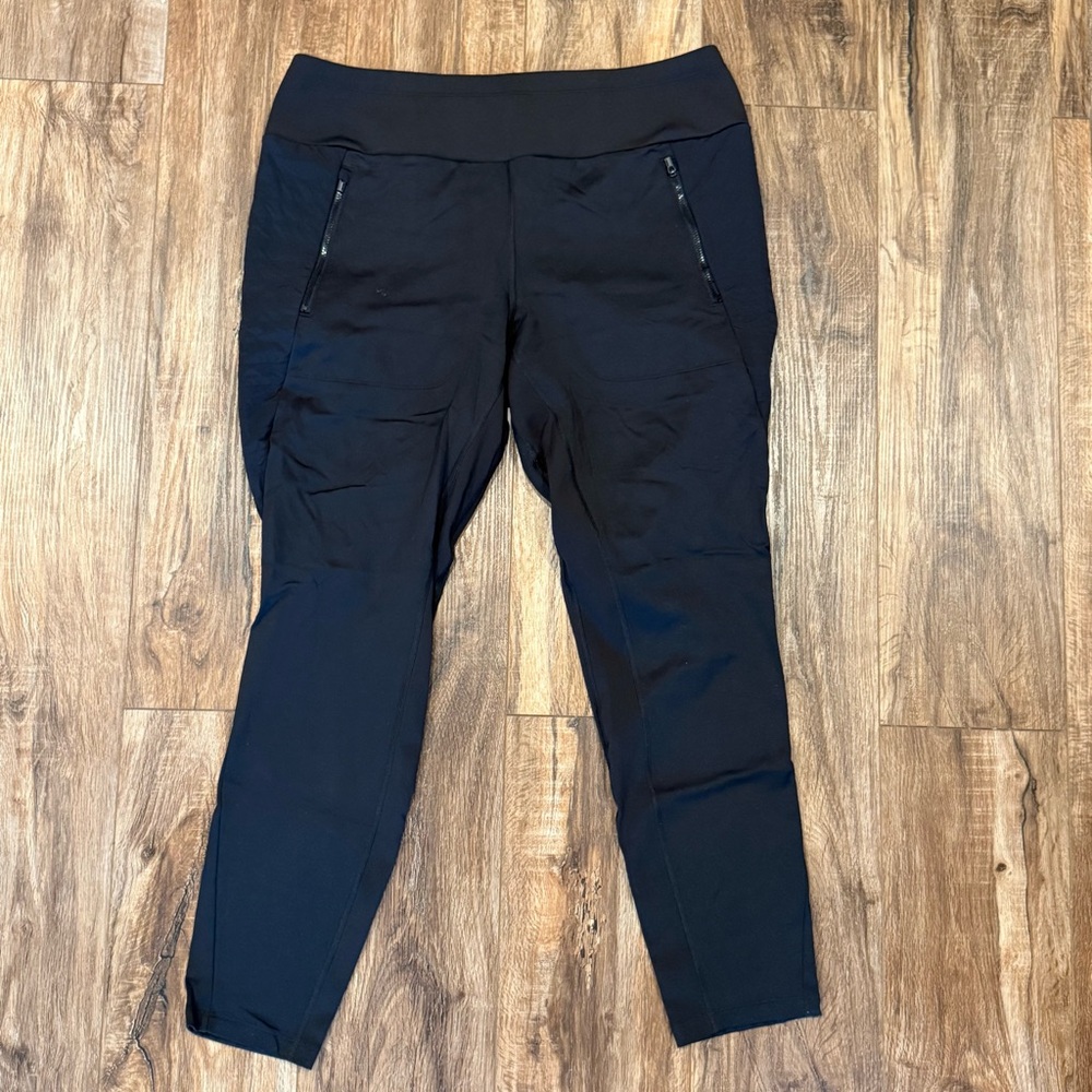 Athleta Black Peak Hybrid Fleece Leggings